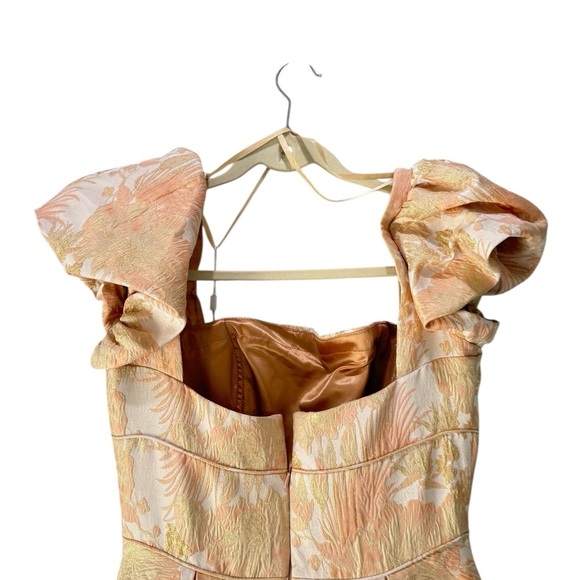 Mac Duggal 68276 Bubble Hem Square Neck Floral Puff Sleeve Hi-Lo Brocade Gown - Picture 9 of 16